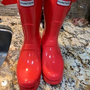 Hunter boots.  Size 10
